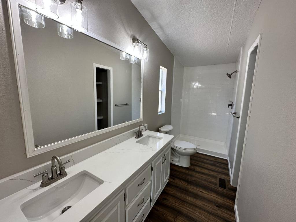 House for rent at 24636 County Rd #561, Astatula, FL 34705