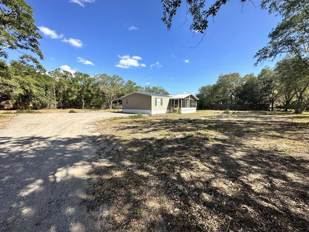 House for rent at 24636 County Rd #561, Astatula, FL 34705
