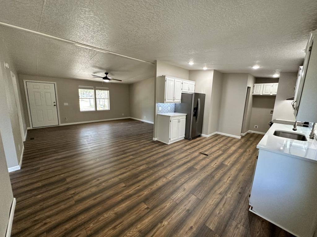 House for rent at 24636 County Rd #561, Astatula, FL 34705