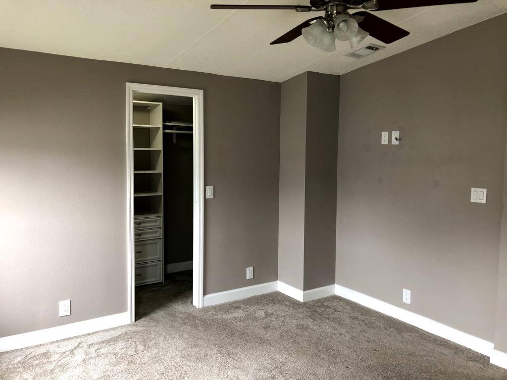 House for rent at 13708 Palm Dr, Astatula, FL 34705