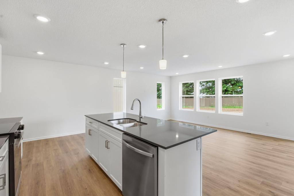 House for rent at 8724 SW Edgewater Dr, Lees Summit, MO 64064
