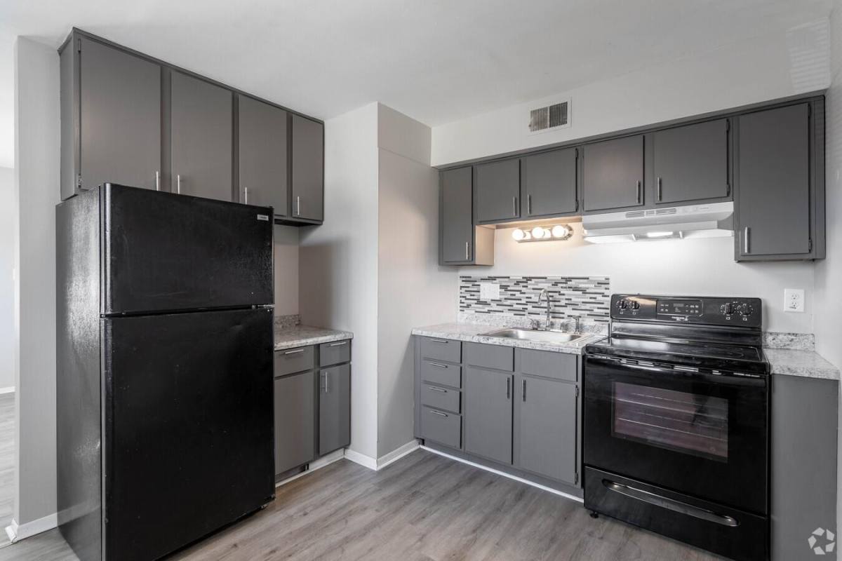 Apartment for rent at 1505 Manchester Ave, Dayton, OH 45402