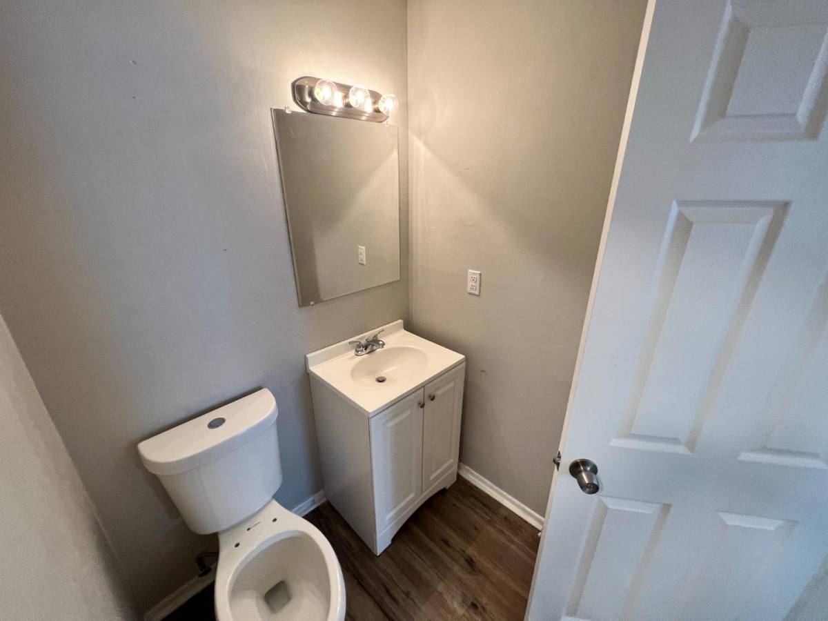 Apartment for rent at 884 Gordon Smith Blvd, Hamilton, OH 45013