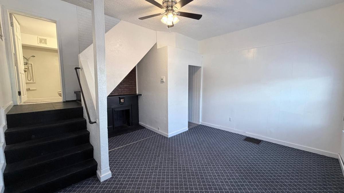 Apartment for rent at 1016 N Elliott St #A, Evansville, IN 47711