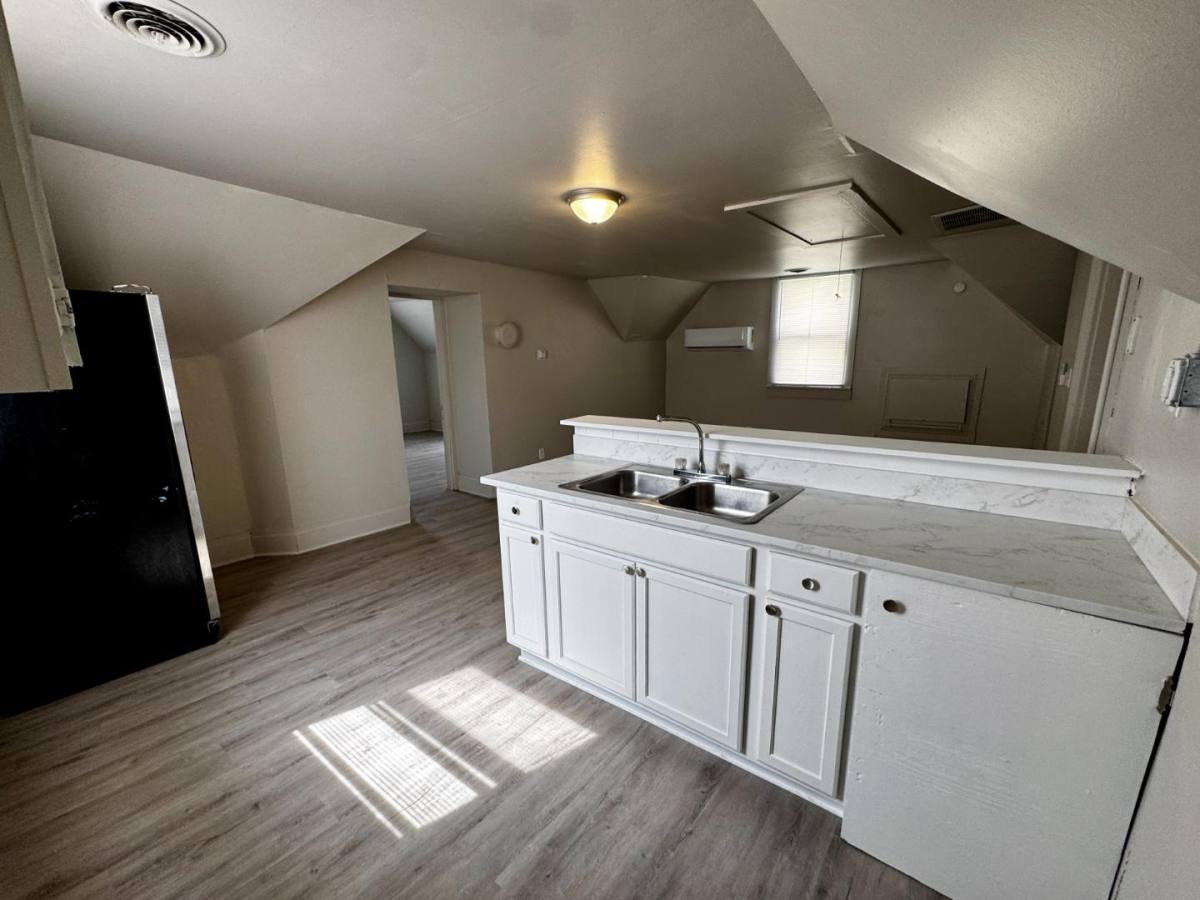 Apartment for rent at 1001 Edgar St #B, Evansville, IN 47710