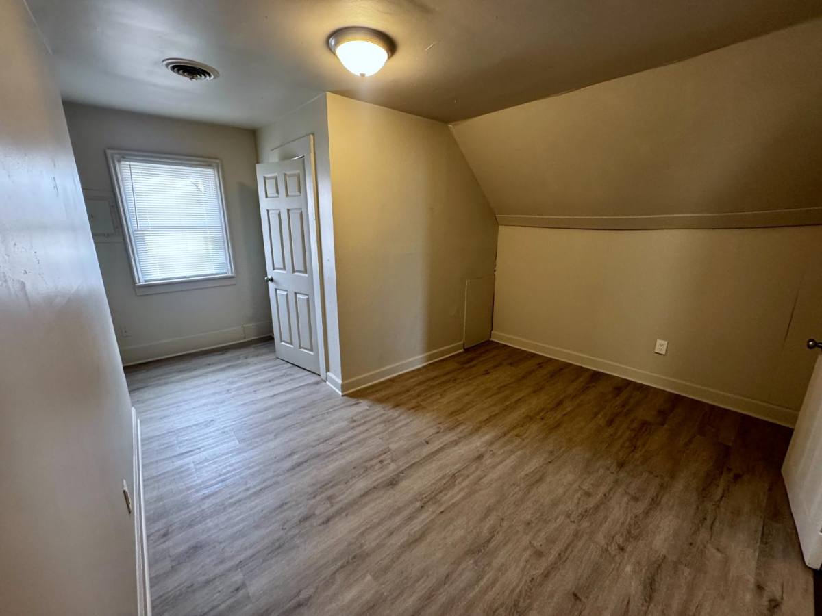 Apartment for rent at 1001 Edgar St #B, Evansville, IN 47710