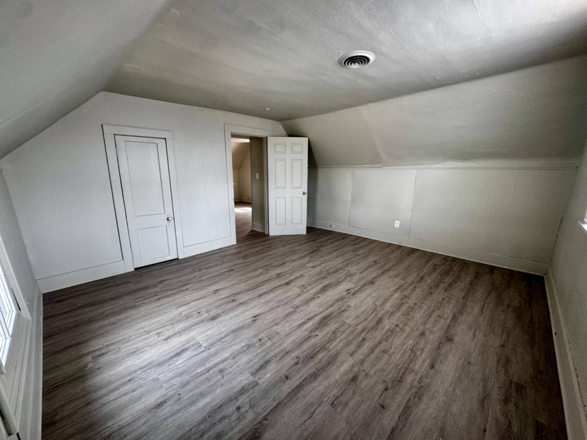 Apartment for rent at 1001 Edgar St #B, Evansville, IN 47710