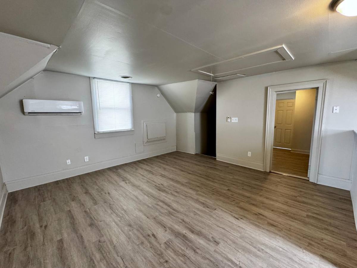 Apartment for rent at 1001 Edgar St #B, Evansville, IN 47710