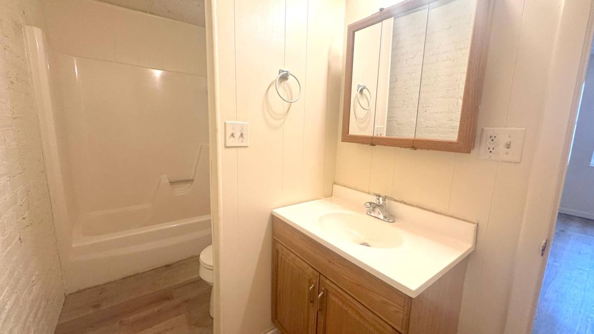 Apartment for rent at 410 N Third Ave #A, Evansville, IN 47710