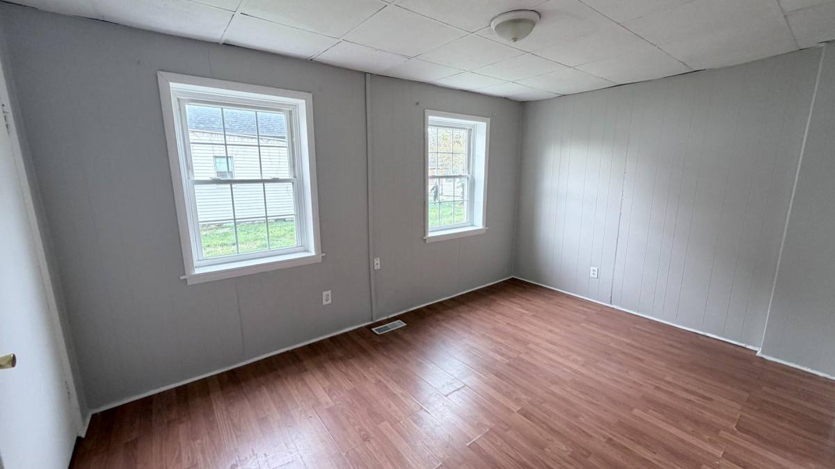 Apartment for rent at 410 N Third Ave #B, Evansville, IN 47710