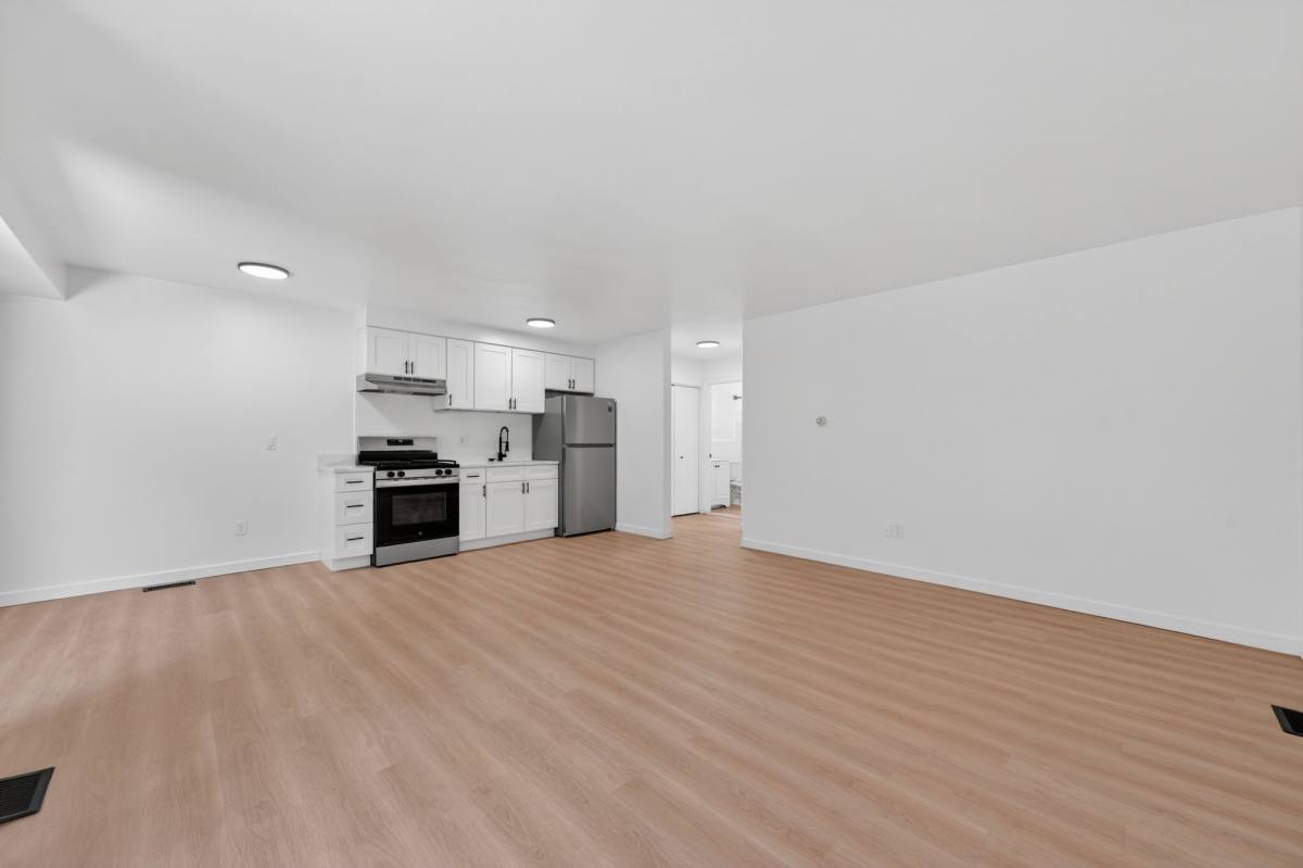Apartment for rent at 48770 Shelby Rd #8, Utica, MI 48317