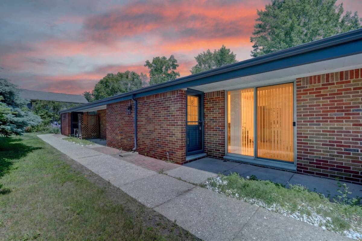 Apartment for rent at 48770 Shelby Rd #8, Utica, MI 48317