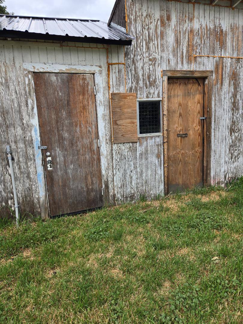 House for rent at 12817 Highway 66, Klamath Falls, OR 97601