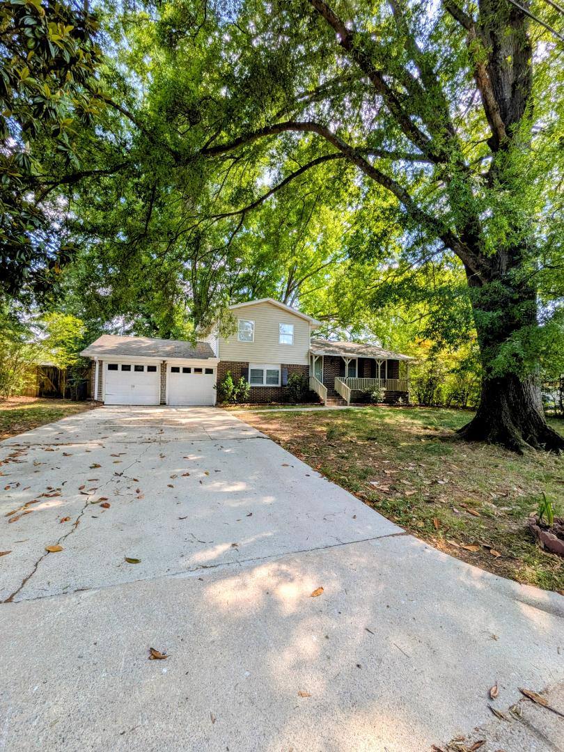 House for rent at 310 Cumberland Dr SE, Huntsville, AL 35803