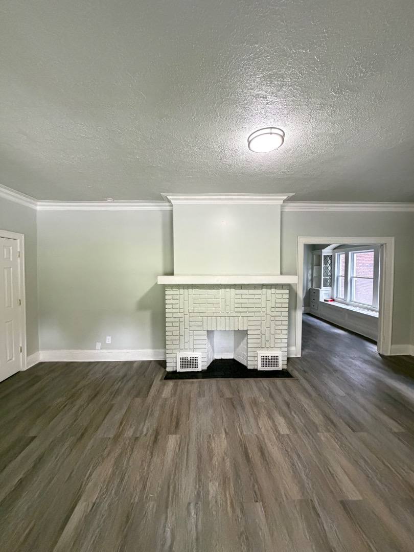 Apartment for rent at 929 Thornhill Dr #DOWN, Cleveland, OH 44108