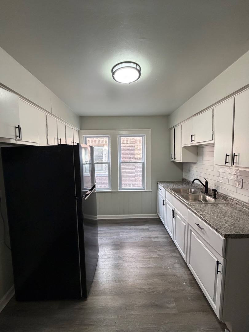 Apartment for rent at 929 Thornhill Dr #DOWN, Cleveland, OH 44108