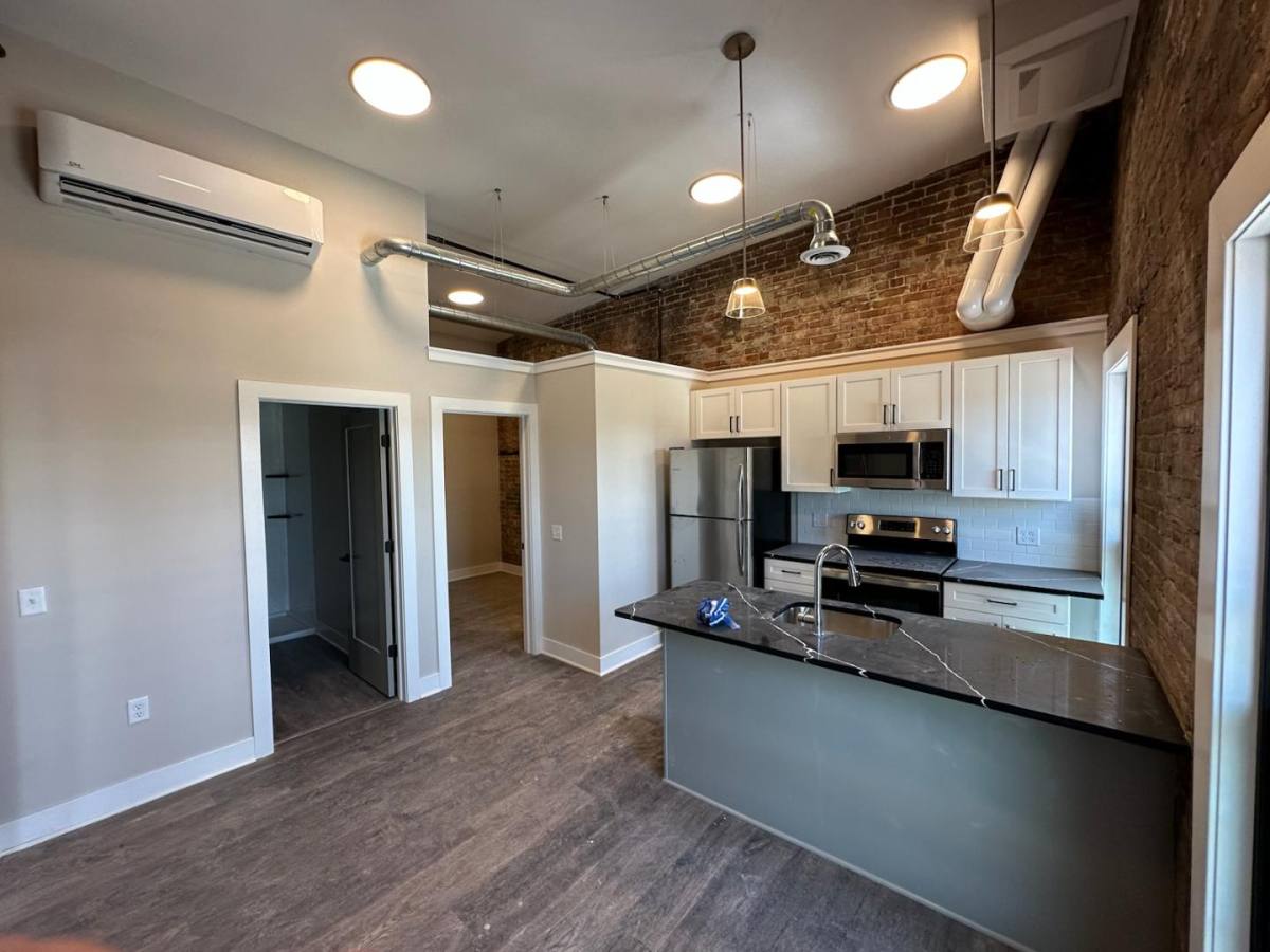Apartment for rent at 400 River St #2B, Troy, NY 12180