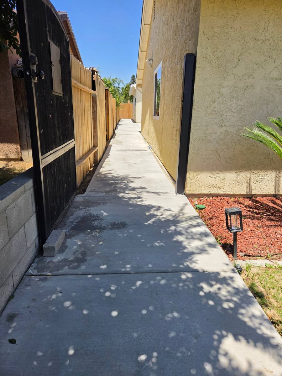 House for rent at 1808 Saint Clair Court #B, Bakersfield, CA 93304