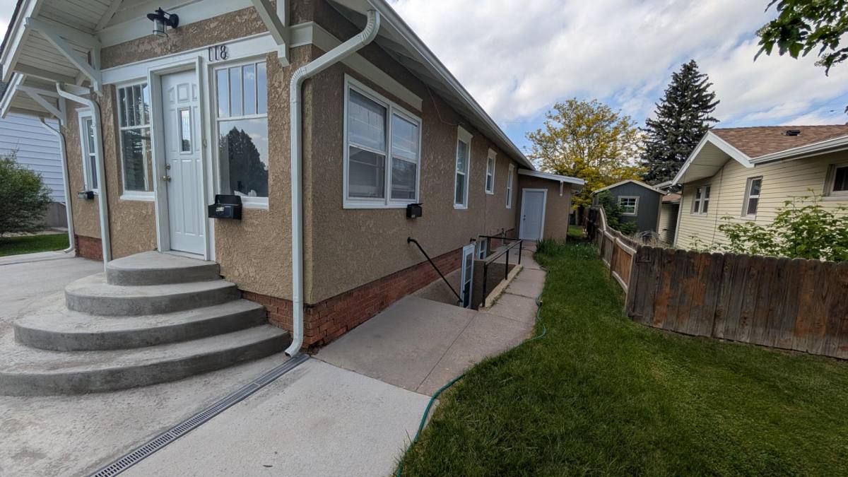 Apartment for rent at 118 E 5th Ave, Cheyenne, WY 82001