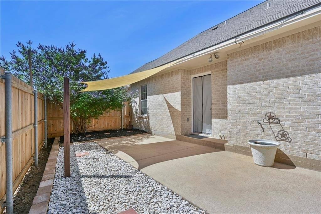 Condo for rent at 206 Fraternity Row, College Station, TX 77845