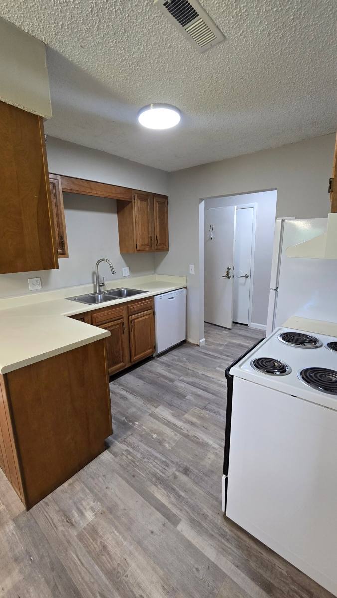 Apartment for rent at 2950 Auburn Rd #C9, Huntington, WV 25704