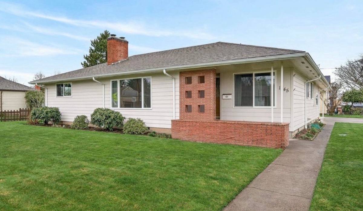 House for rent at 1345 NE 9th St #C, McMinnville, OR 97128