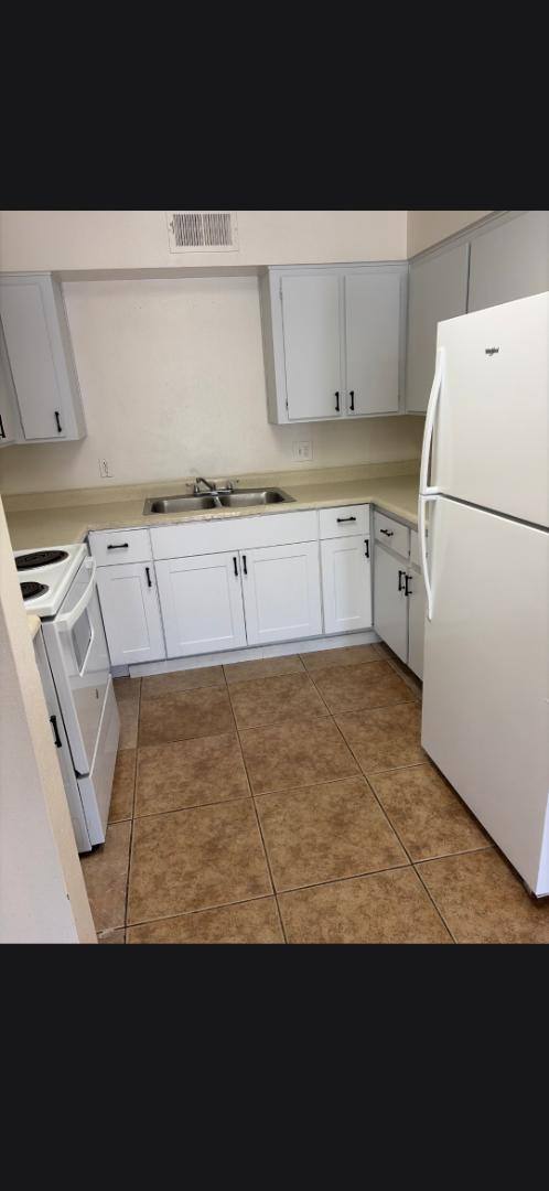 Apartment for rent at 576 N San Marcos Dr #4, Apache Junction, AZ 85120