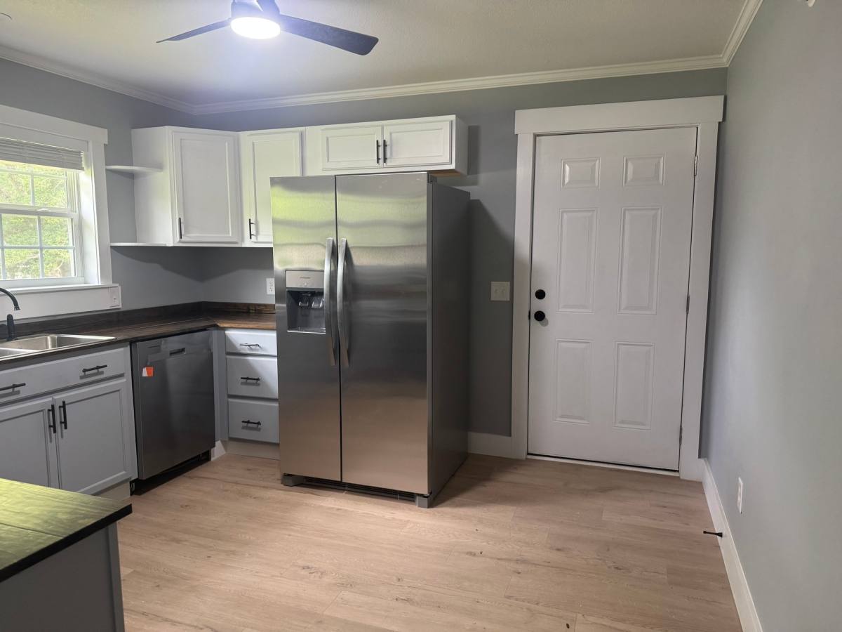 House for rent at 204 12th Ave, Eastman, GA 31023