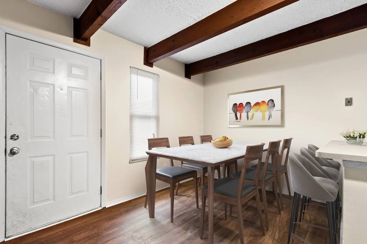 Townhouse for rent at 1000 Brooks End Court #2, Columbus, OH 43204