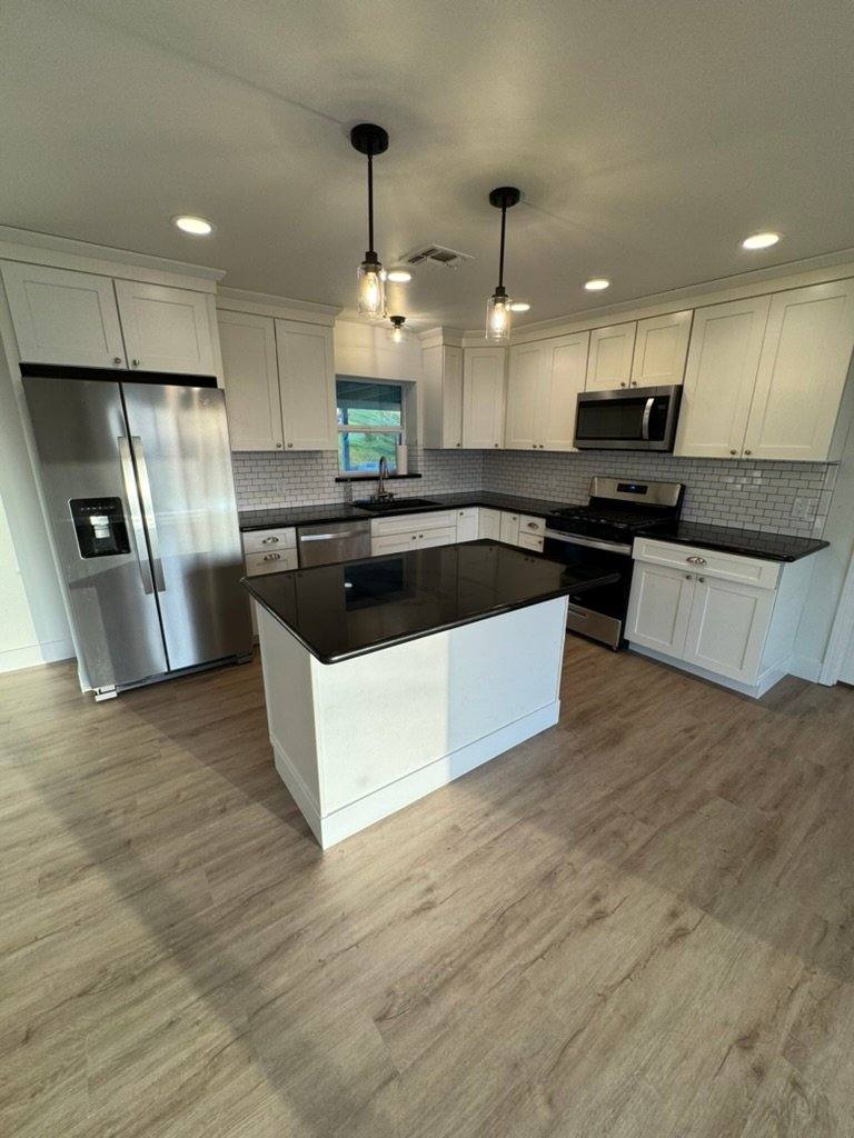House for rent at 3217 Sugarloaf Mountain Rd, Loomis, CA 95650