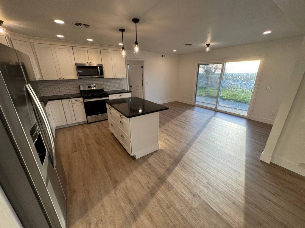 House for rent at 3217 Sugarloaf Mountain Rd, Loomis, CA 95650