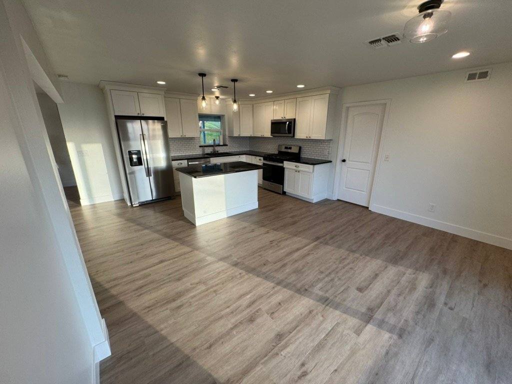 House for rent at 3217 Sugarloaf Mountain Rd, Loomis, CA 95650