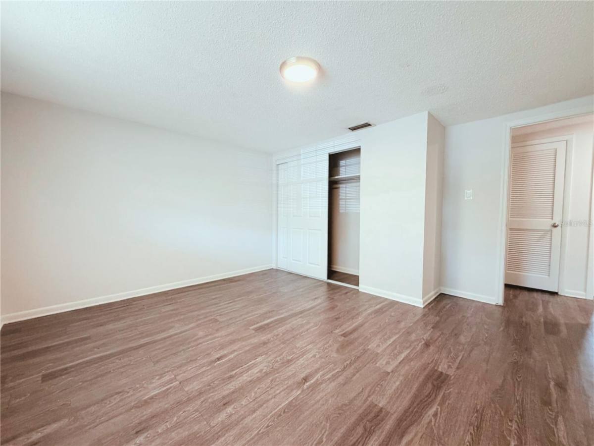 Apartment for rent at 5305 Oakwood Court, Tampa, FL 33610