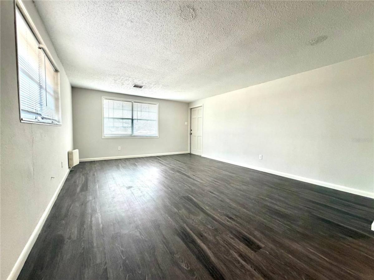 Apartment for rent at 5305 Oakwood Court, Tampa, FL 33610