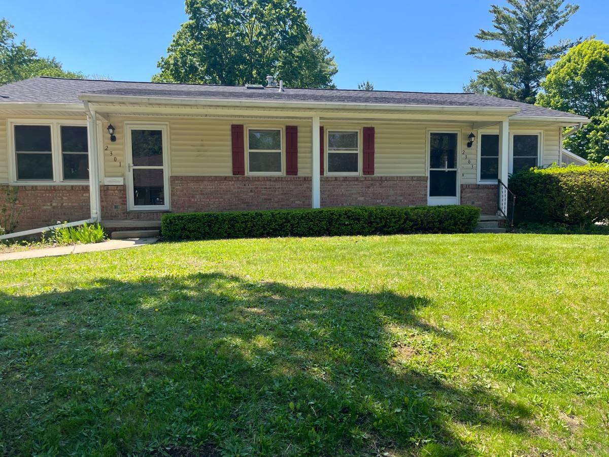 Apartment for rent at 2301 Main St #1, Holt, MI 48842