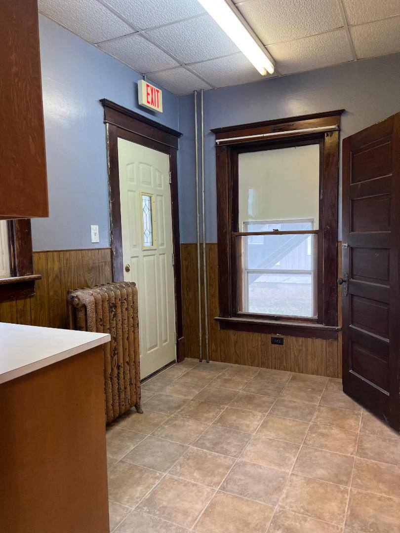 House for rent at 215 E Charles, Oelwein, IA 50662