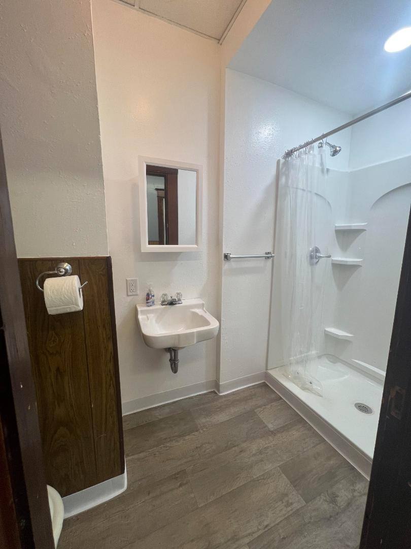 House for rent at 215 E Charles, Oelwein, IA 50662
