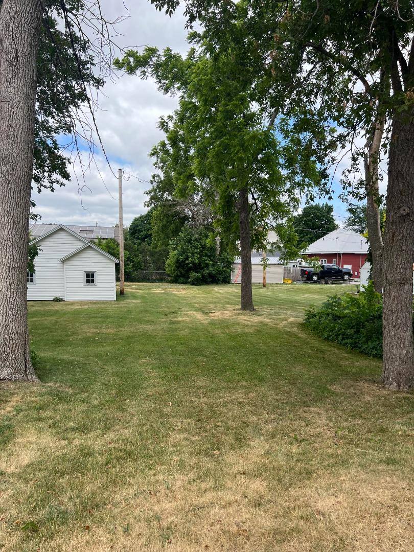 House for rent at 215 E Charles, Oelwein, IA 50662