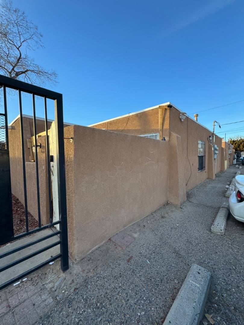 Apartment for rent at 916 San Pedro Dr SE #916-3, Albuquerque, NM 87108