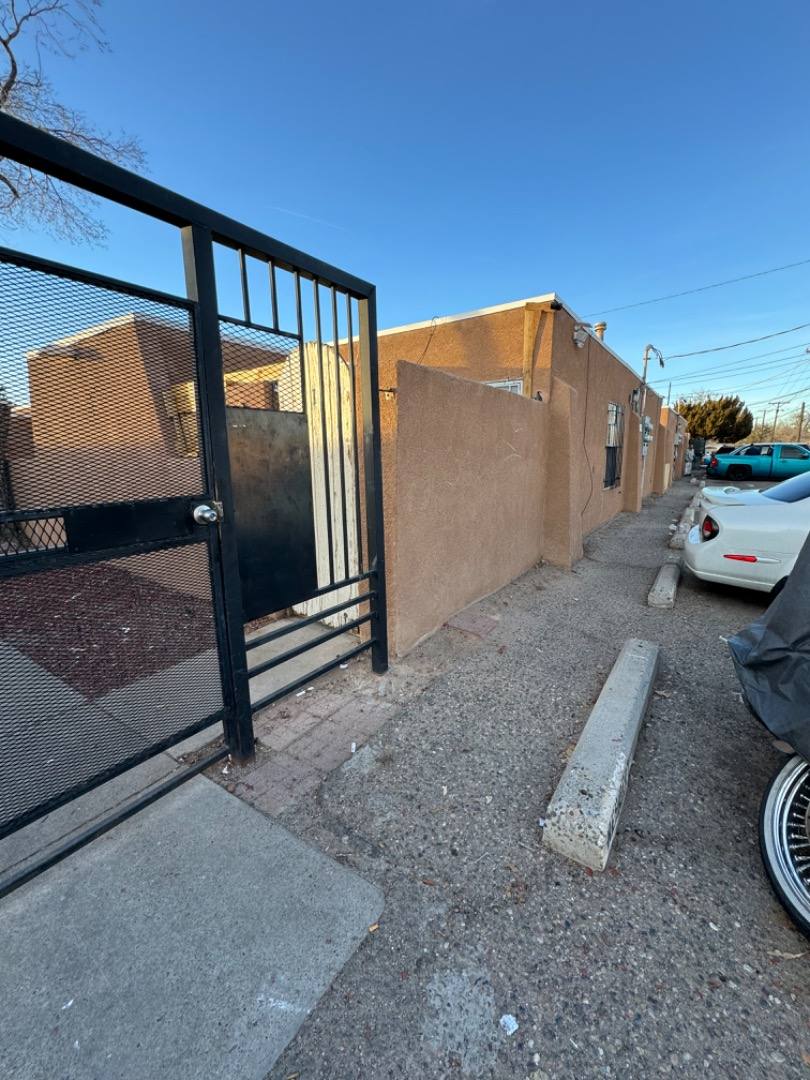 Apartment for rent at 916 San Pedro Dr SE #916-3, Albuquerque, NM 87108