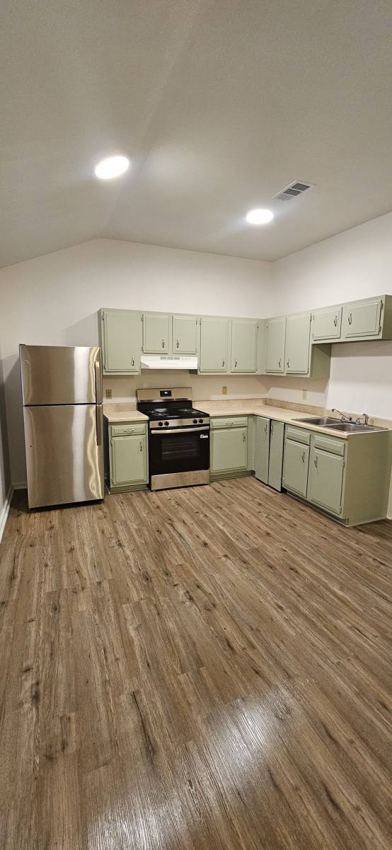 Apartment for rent at 285 Hickory Rd #1, Biloxi, MS 39531