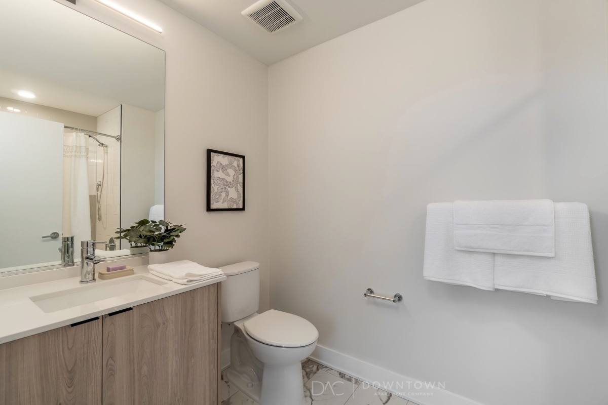 Apartment for rent at 1143 W Van Buren #701, Chicago, IL 60607