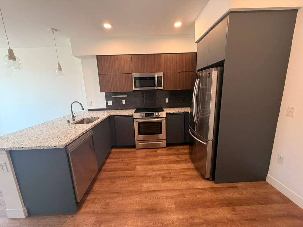 Apartment for rent at 2880 James M Wood Blvd #321, Los Angeles, CA 90006