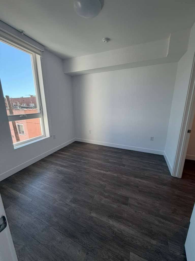 Apartment for rent at 2880 James M Wood Blvd #213, Los Angeles, CA 90006