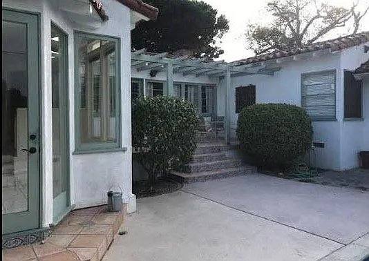 House for rent at 204 Via La Circula, Redondo Beach, CA 90277