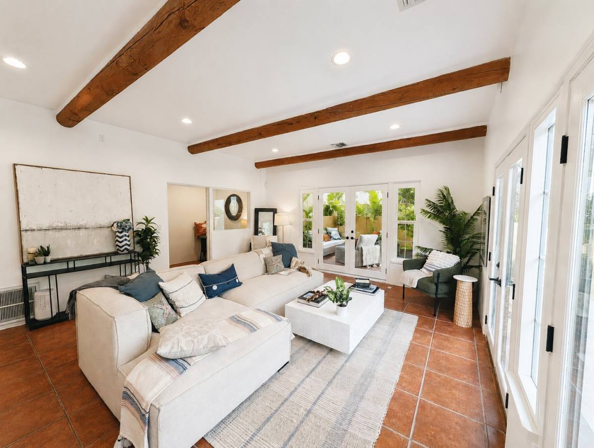 House for rent at 25648 Timpangos Dr, Calabasas, CA 91302