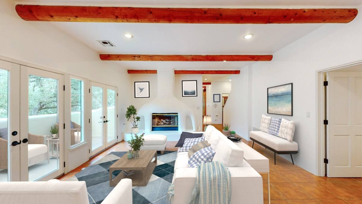 House for rent at 25648 Timpangos Dr, Calabasas, CA 91302