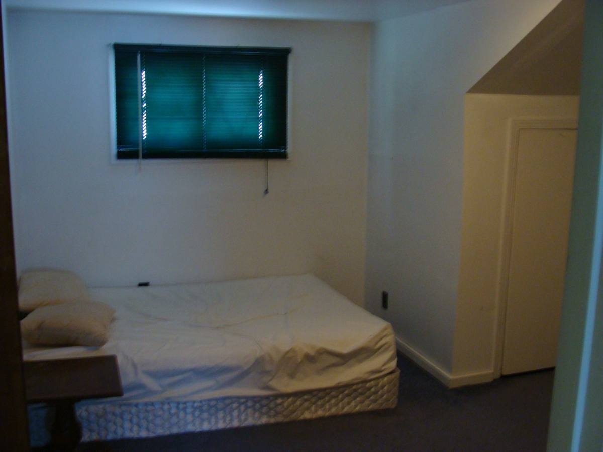 Apartment for rent at 824 W Main St #B, Muncie, IN 47305
