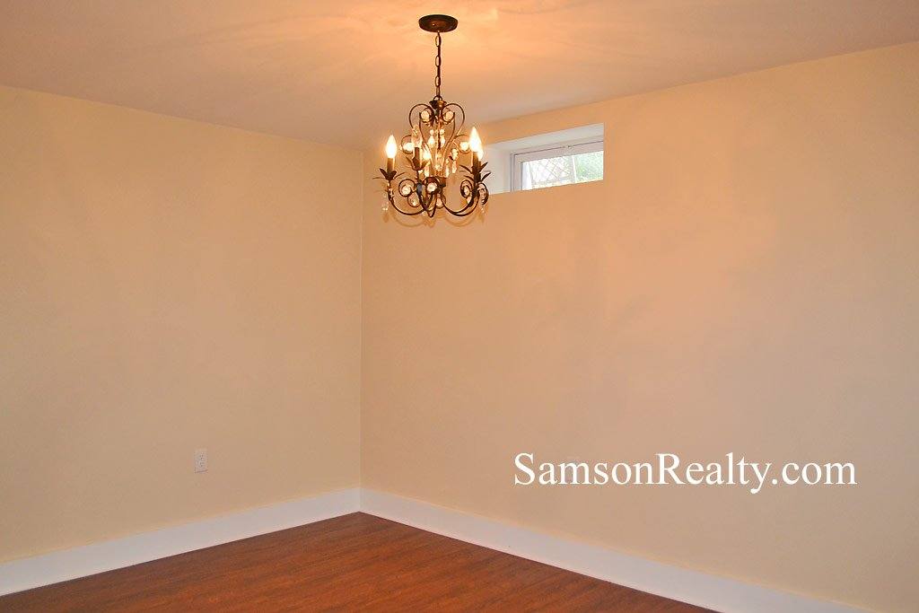 Apartment for rent at 497 Oaklawn Ave, Cranston, RI 02920