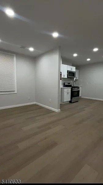 Apartment for rent at 178-180 3rd St, Elizabeth #2, Elizabethport, NJ 07206